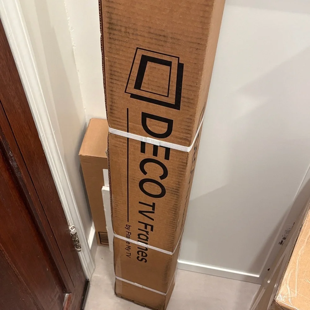 DecoTV Museum Maple Frame 43inch